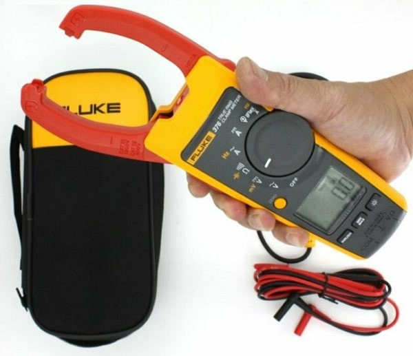 Tùy vào mục đích sử dụng và ngân sách để quyết định chọn Fluke 376 FC hay Fluke 325 